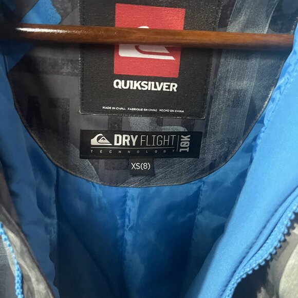 Quiksilver Youth Snowboard Jacket (Size 8Y) – Great Condition - Picture 3 of 4